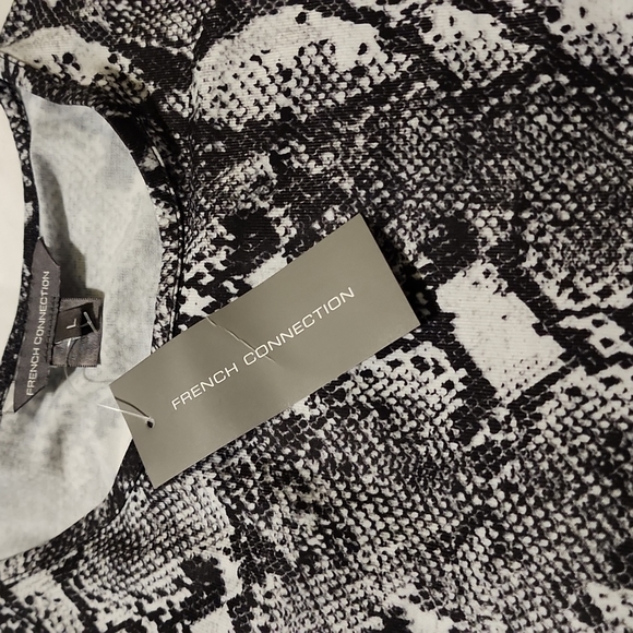 French Connection Snakeskin Print Crop Top - Picture 6 of 8